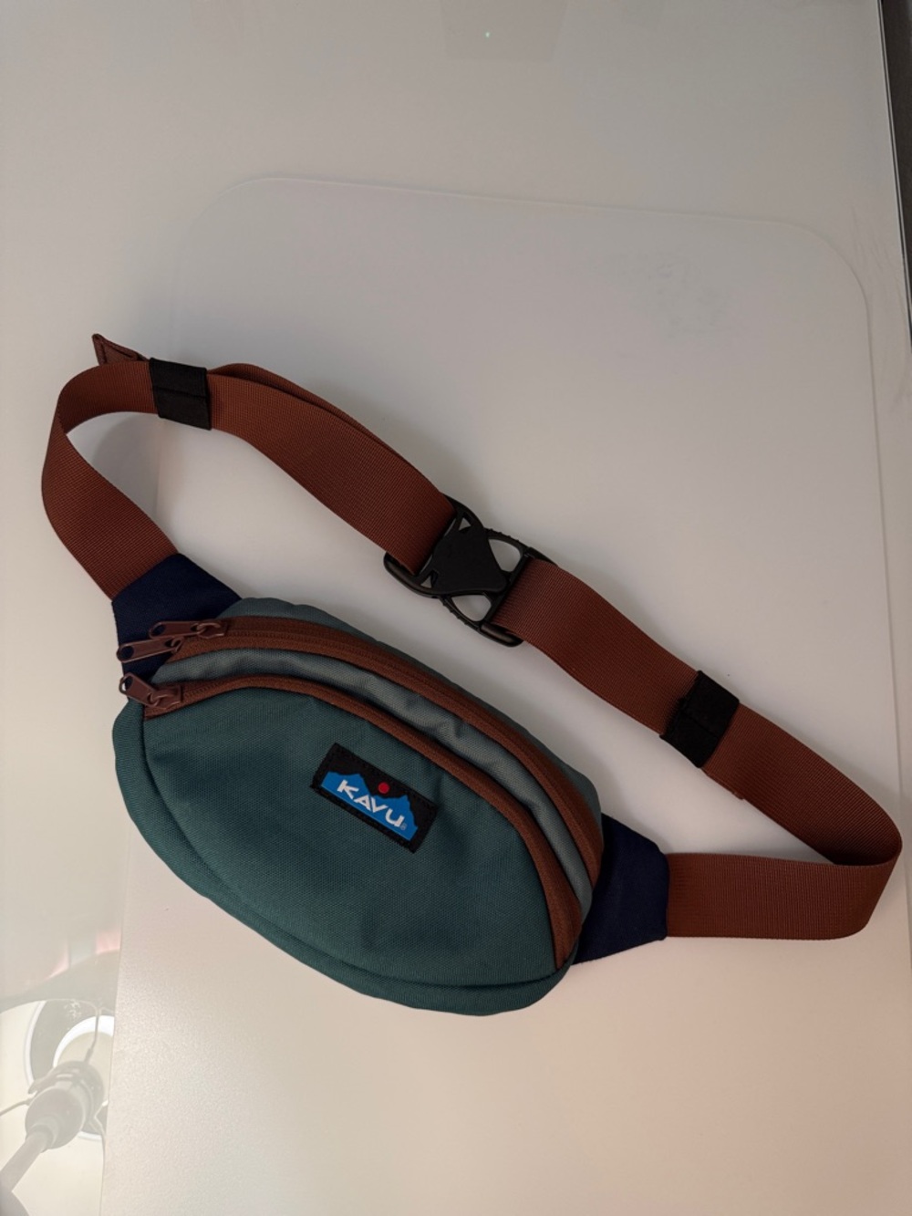 Kavu Spectator Teal and Brown Waist Pack NWOT
